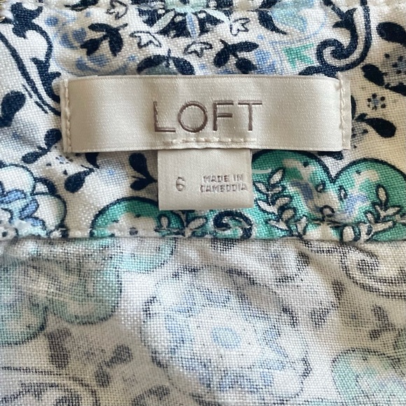 Loft Linen Wrap Mini Skirt Women’s 6 Teal White Paisley Medallion Print Ruffle - Picture 2 of 13